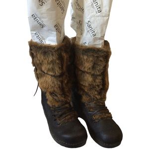 NWT Sanita Wixen Original Clog Midcalf Boots in Brown